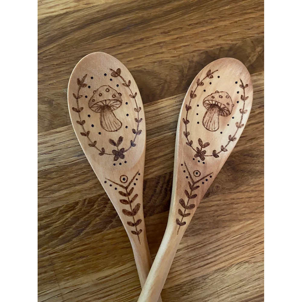 Mushroom Cottagecore Woodburne - Kitchen Witch Baking recensie en prijs