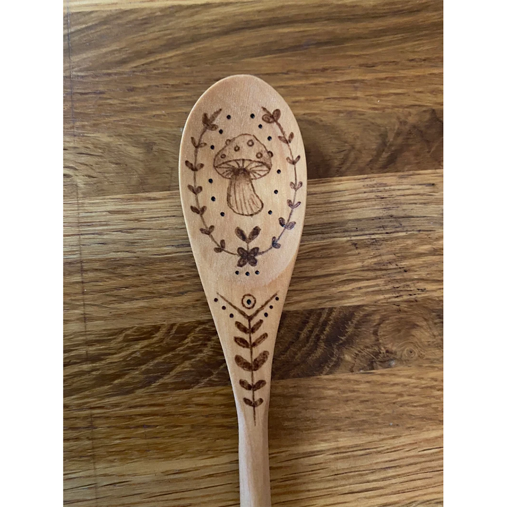 Mushroom Cottagecore Woodburne - Kitchen Witch Baking recensie en prijs
